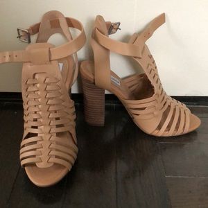 PRICE DROP! NWOT Steve Madden nude sandals